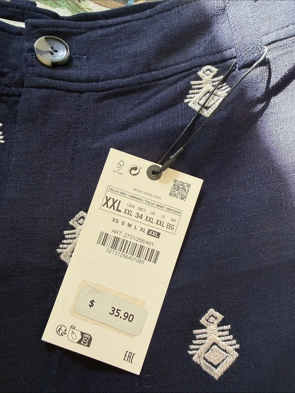 🐝NWT🐝 LINEN Zara Navy Capri Pants with White Embroidered Motifs